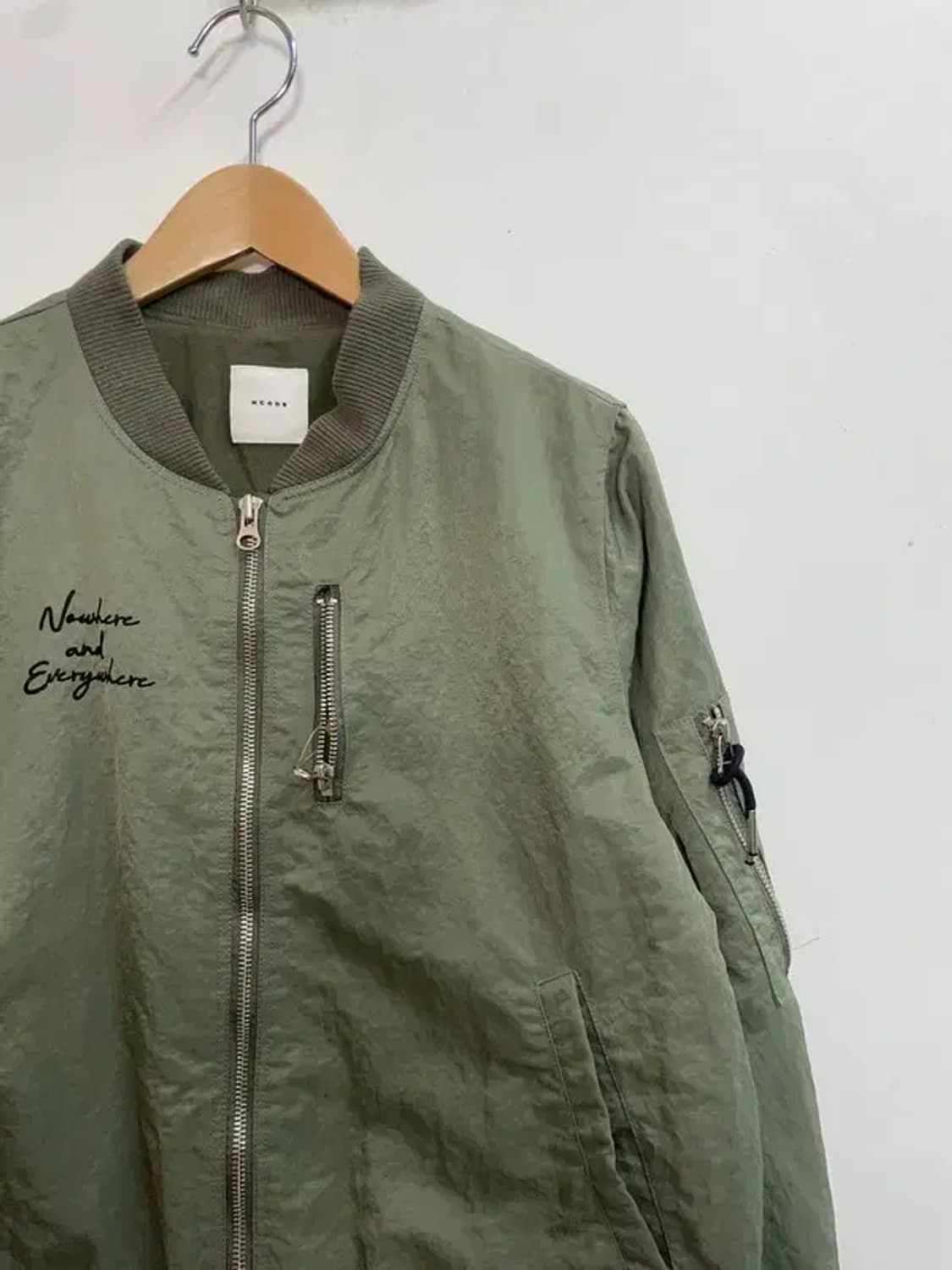 프리 여자 NCODE  레터링 항공점퍼 카키 상품이미지4