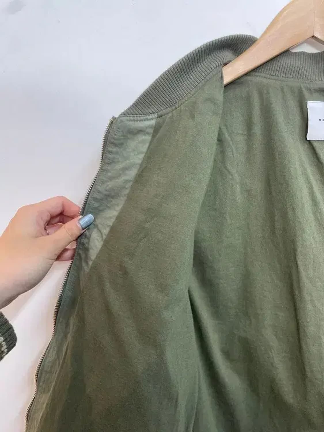 프리 여자 NCODE  레터링 항공점퍼 카키 상품이미지6