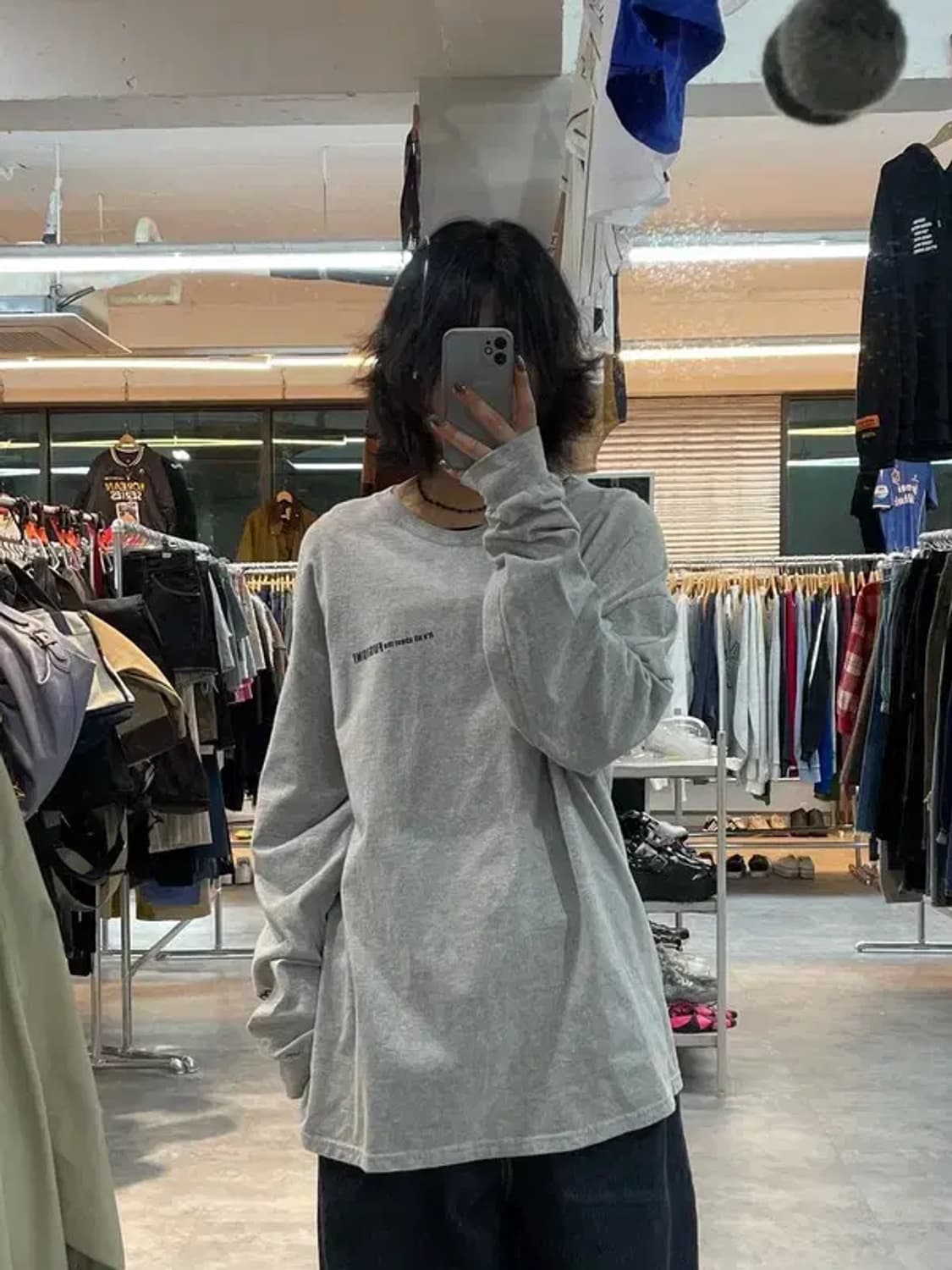 XL 챔피온 올드스쿨 로고 오버핏 긴팔티셔츠 그레이 상품이미지1