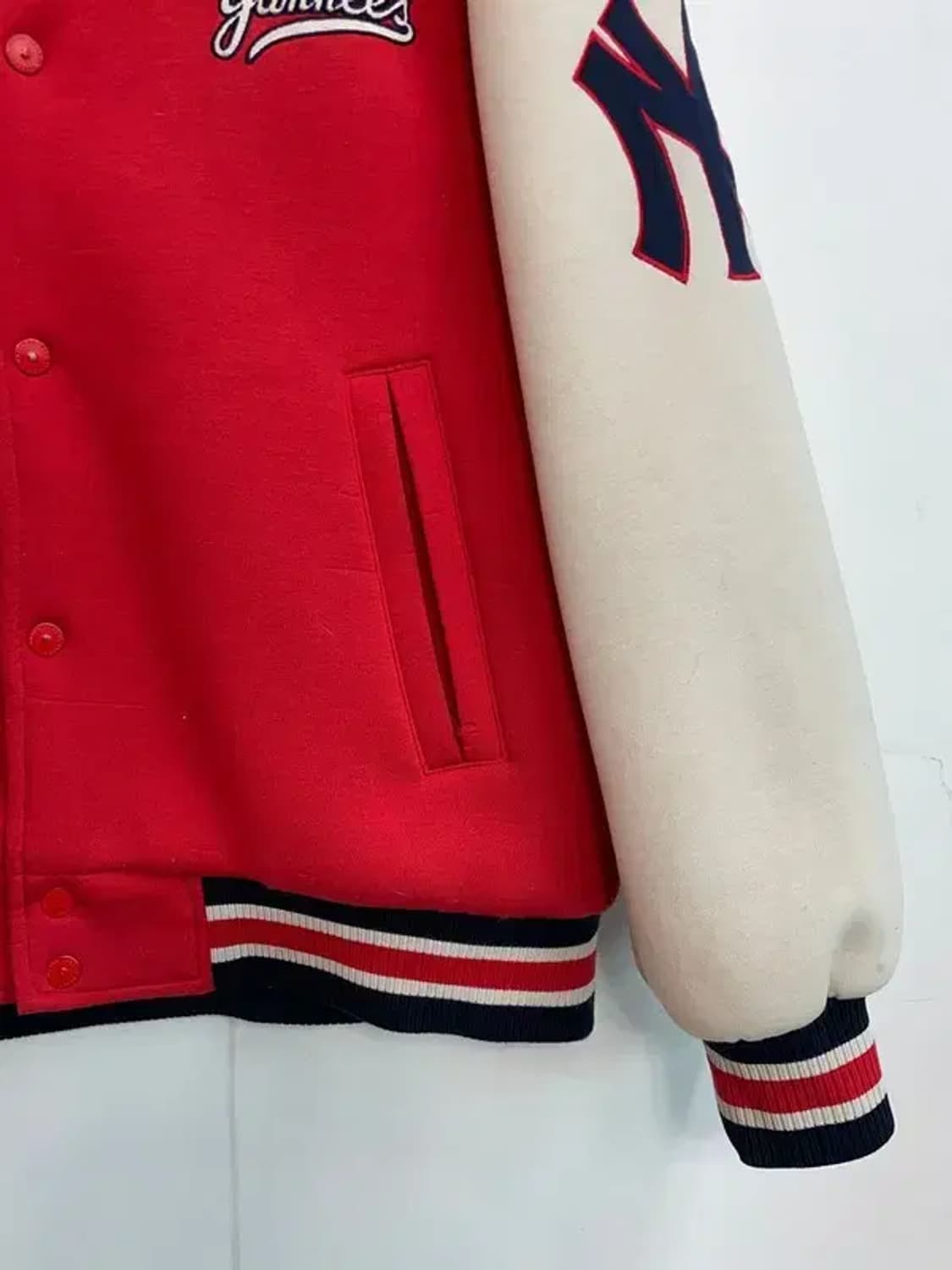 90 MLB x 뉴욕양키스 신슐레이트 빈티지 스터디움 자켓 레드 상품이미지3
