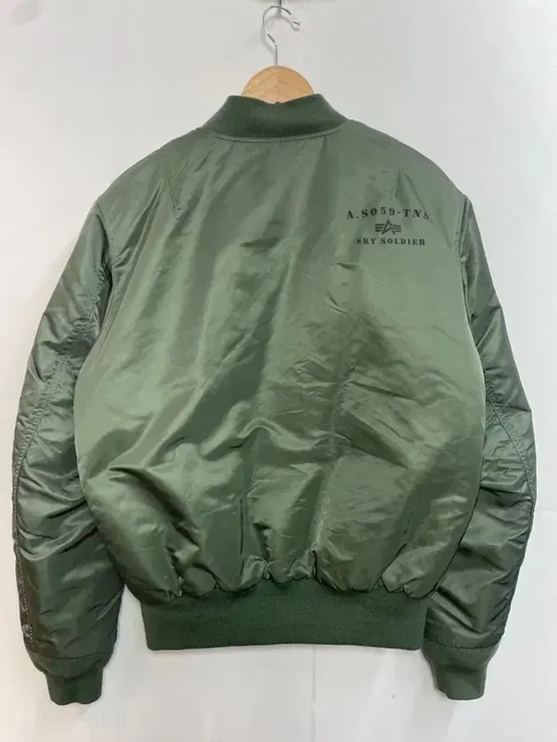 미디움 알파 인더스트리 오버핏 MA-1 항공점퍼 카키 상품이미지9