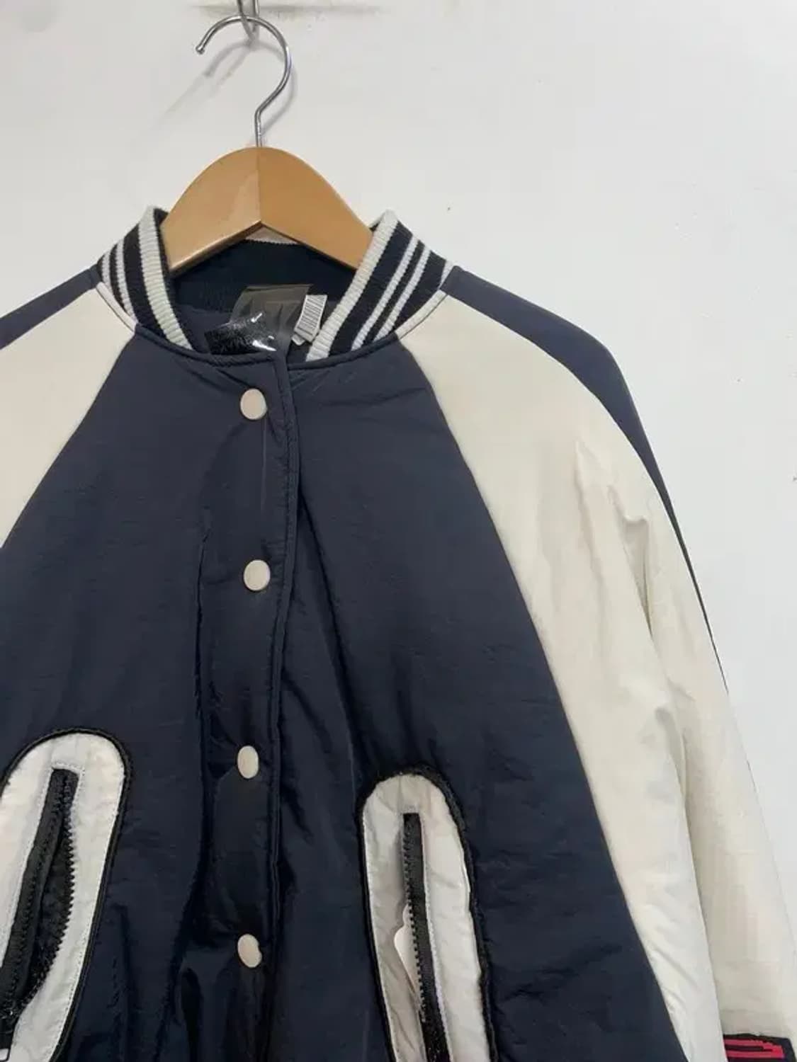 프리 NAME 여자 크롭 배색 블루종 자켓 상품이미지4