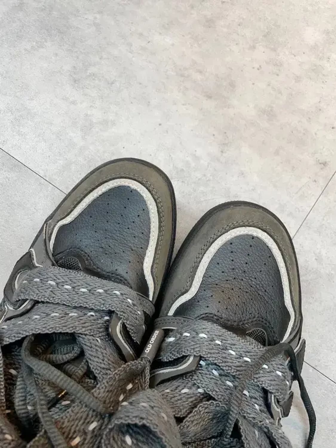 43 새상품 올드오더 올블랙 스케이터 스니커즈 상품이미지2