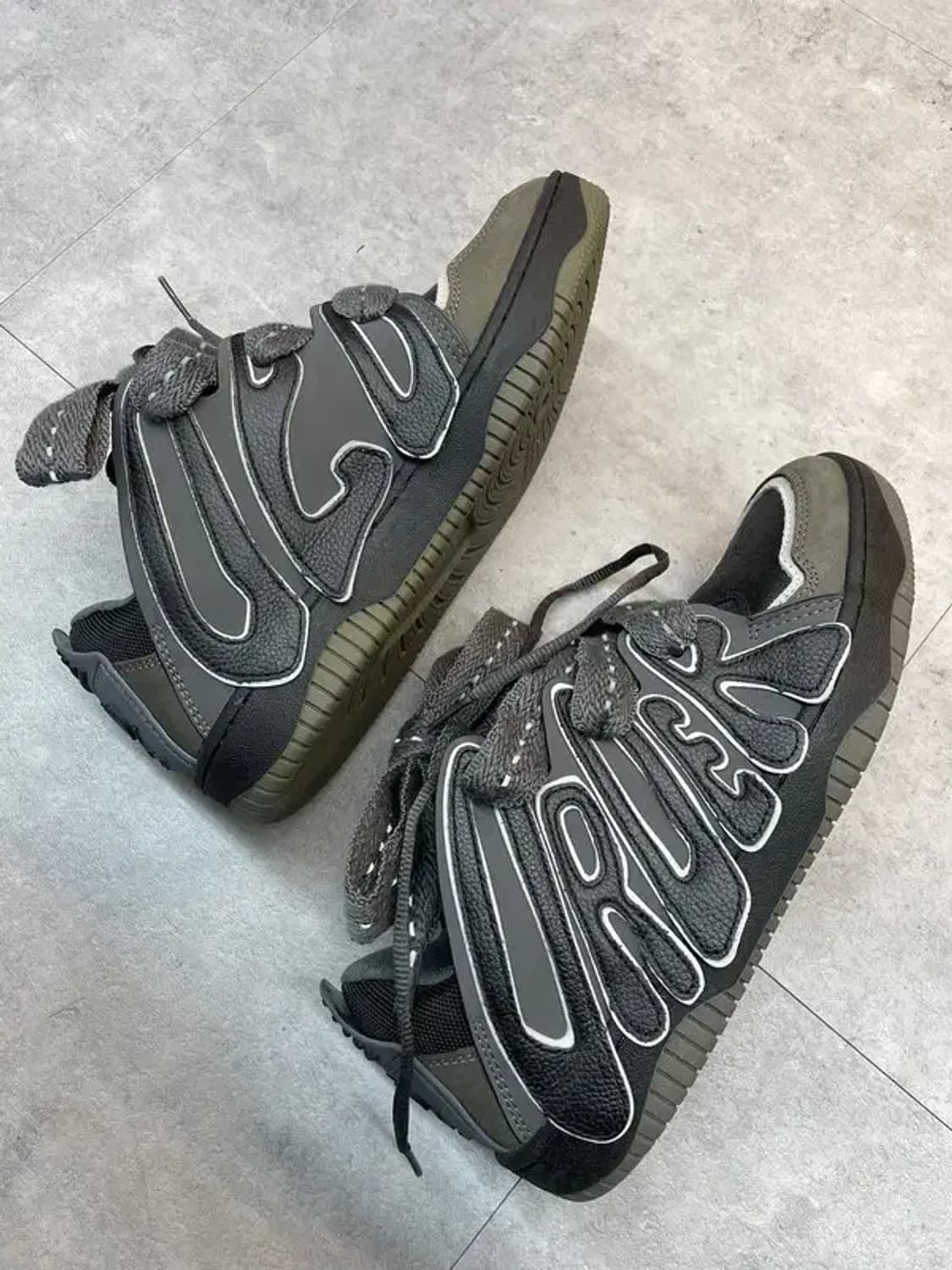 43 새상품 올드오더 올블랙 스케이터 스니커즈 상품이미지3