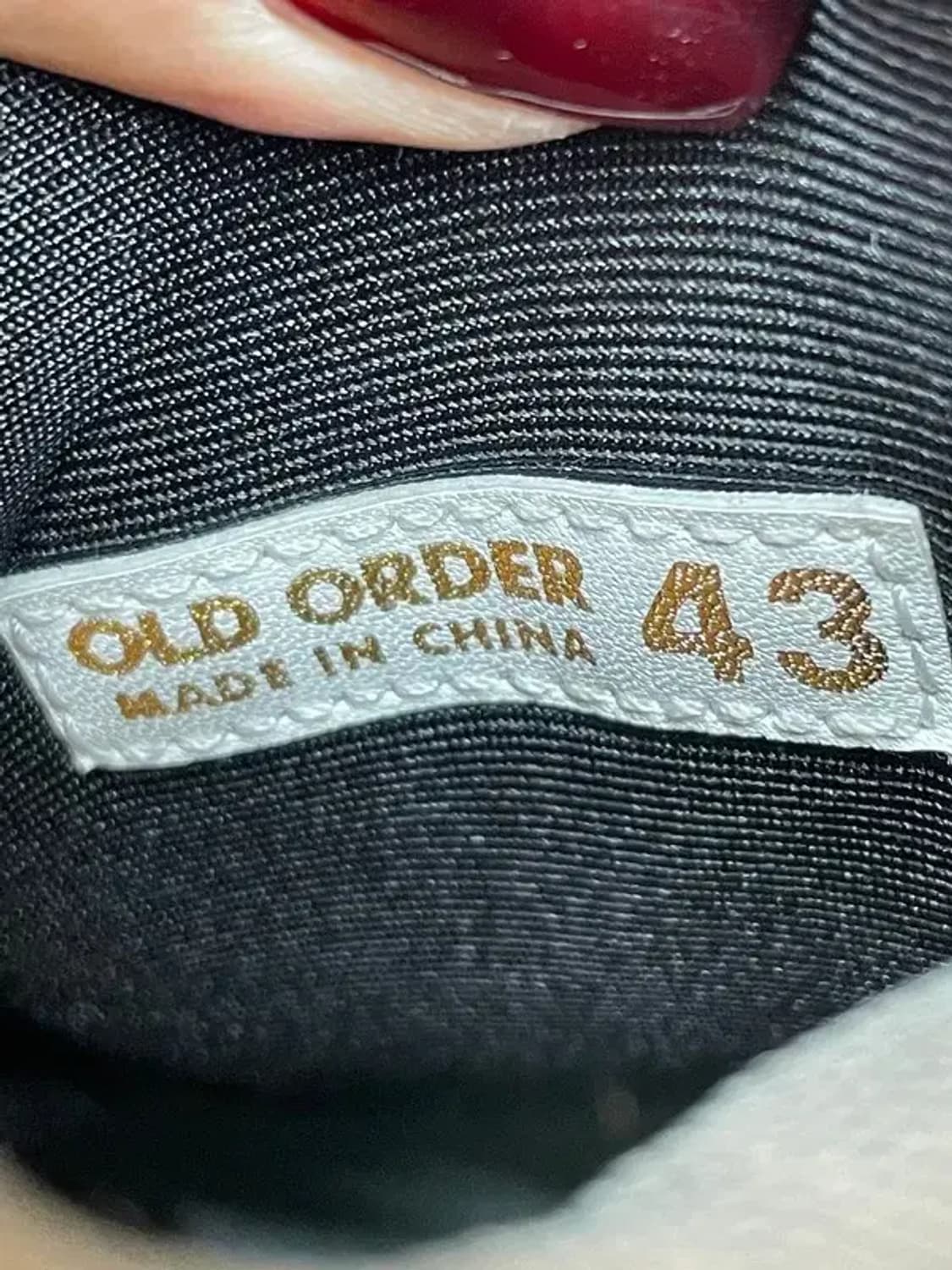 43 새상품 올드오더 올블랙 스케이터 스니커즈 상품이미지6