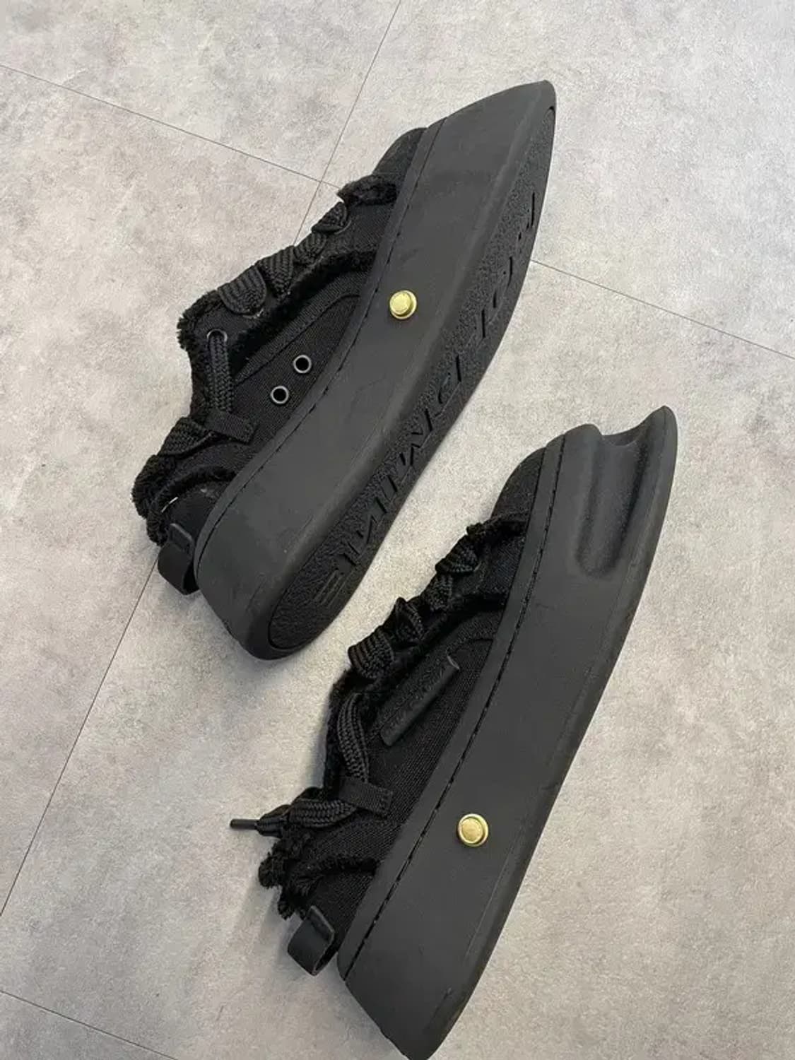 38 미사용 올블랙 hoof 키높이 왕굽 스니커즈 상품이미지3