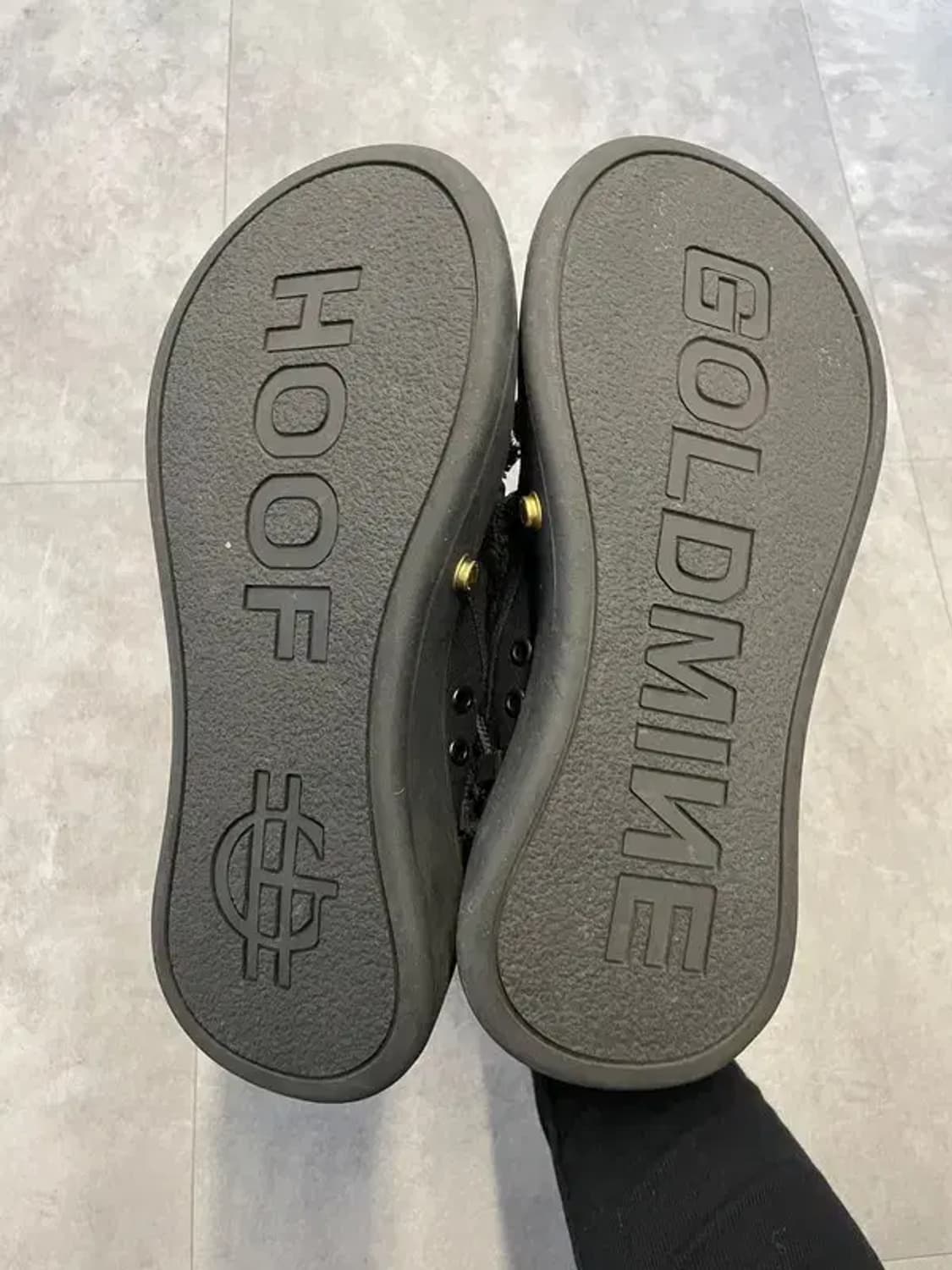 38 미사용 올블랙 hoof 키높이 왕굽 스니커즈 상품이미지9