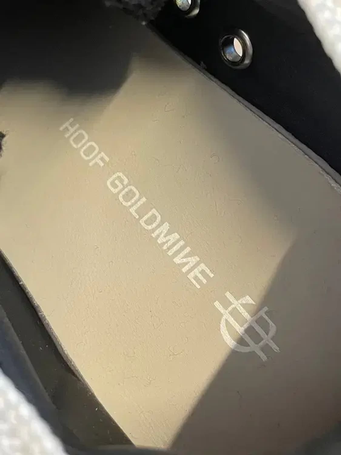 38사이즈 미사용 hoof 블랙 스니커즈 상품이미지6