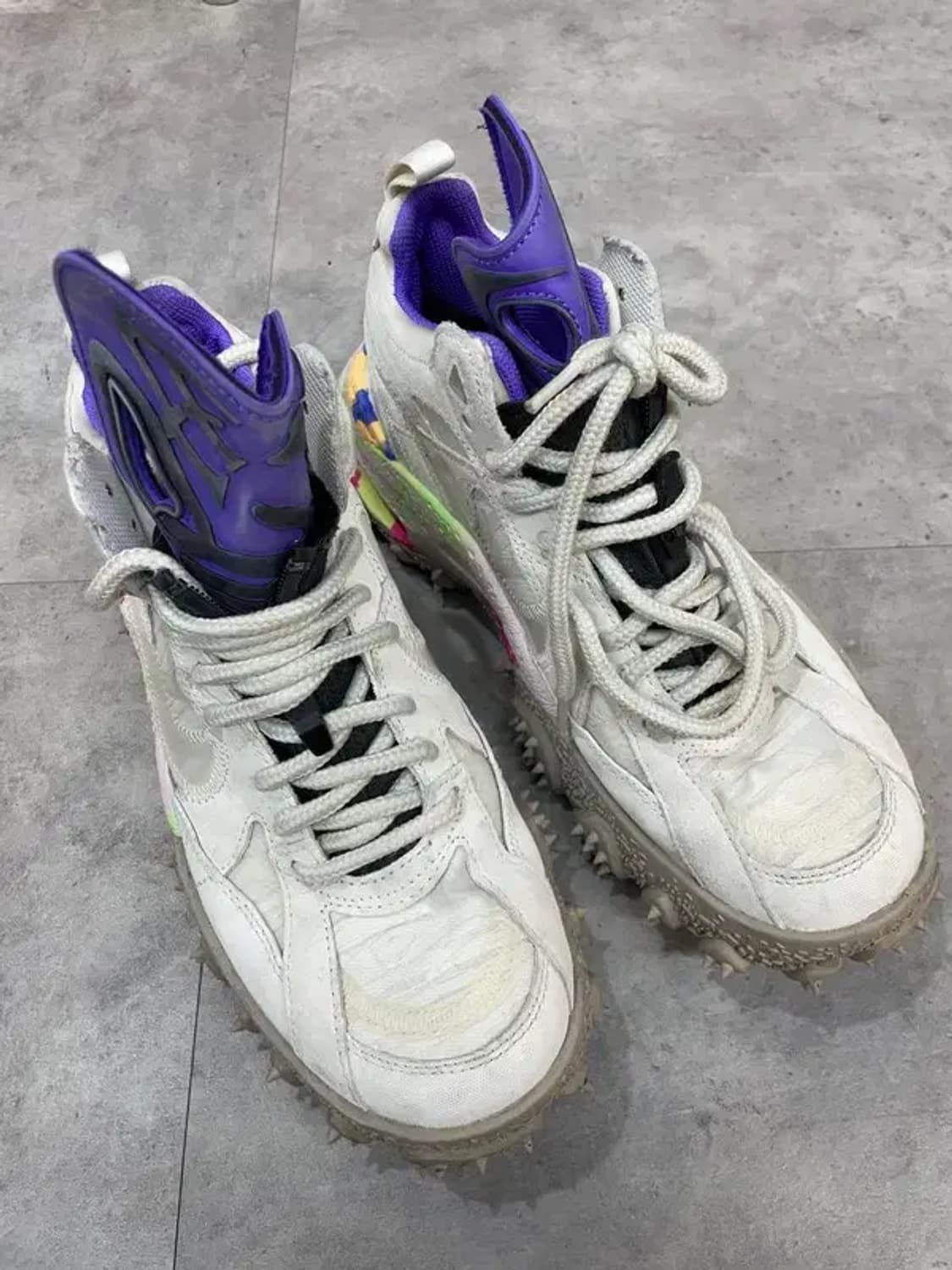 265 나이키 x 오프화이트 테라 포마 서밋 화이트 앤 싸이킥 퍼플 상품이미지1