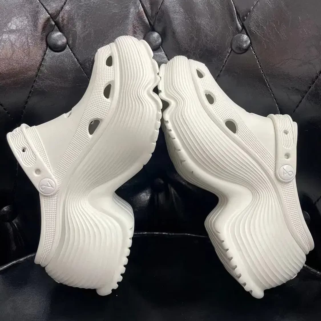 새상품 235 DAPHNE LAB 롤리팝 시리즈 통굽 클로그 화이트 상품이미지3