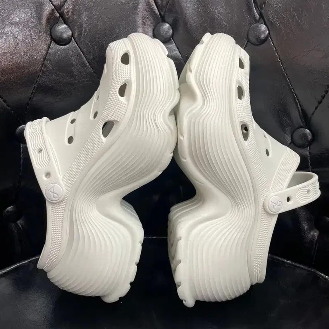 새상품 235 DAPHNE LAB 롤리팝 시리즈 통굽 클로그 화이트 상품이미지4