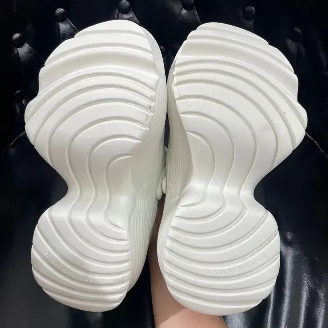 새상품 235 DAPHNE LAB 롤리팝 시리즈 통굽 클로그 화이트 상품이미지7