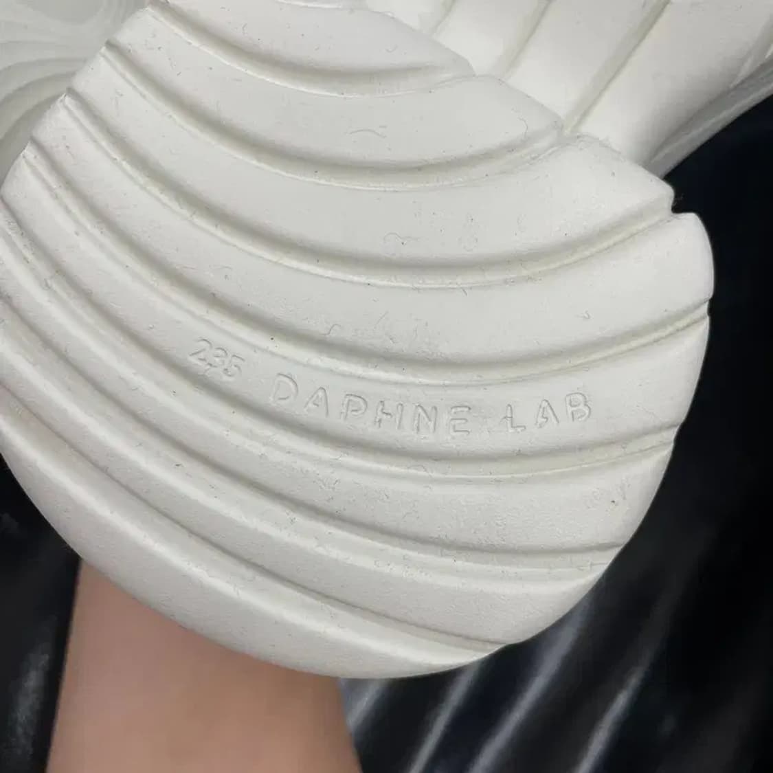 새상품 235 DAPHNE LAB 롤리팝 시리즈 통굽 클로그 화이트 상품이미지8