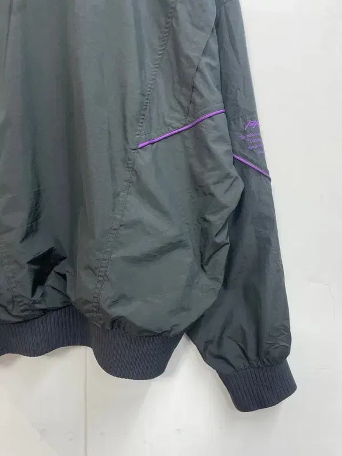 미디움 90s 올드스쿨 아카이브 챔피온 봄버 나일론 자켓 블랙 상품이미지9