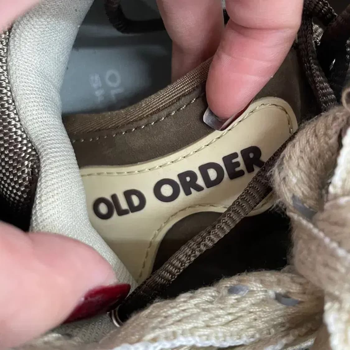 새상품 270 올드 오더 스케이터 001 스니커즈 모카 상품이미지5