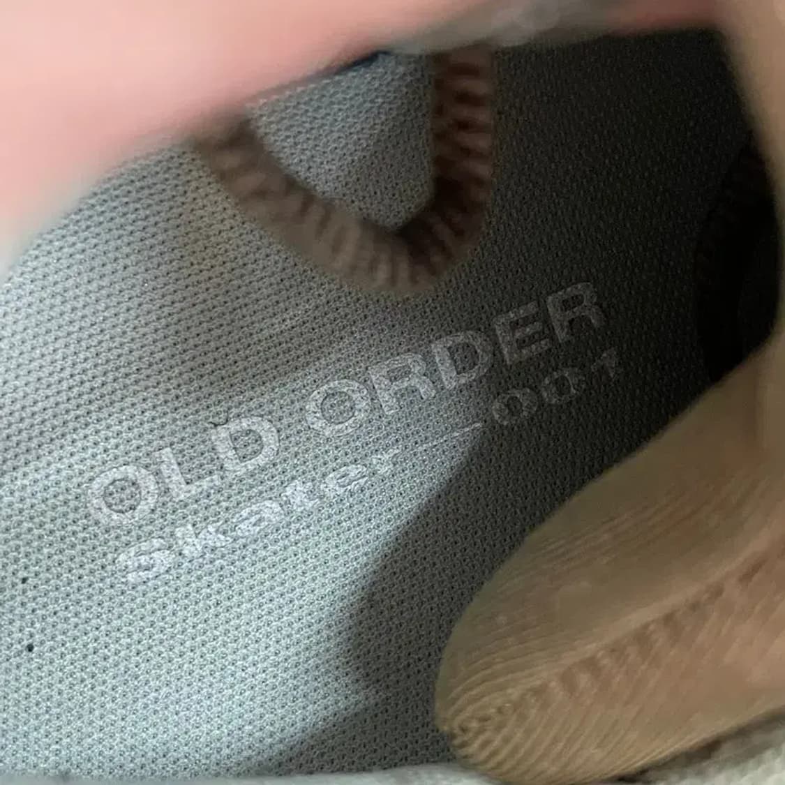 새상품 270 올드 오더 스케이터 001 스니커즈 모카 상품이미지6