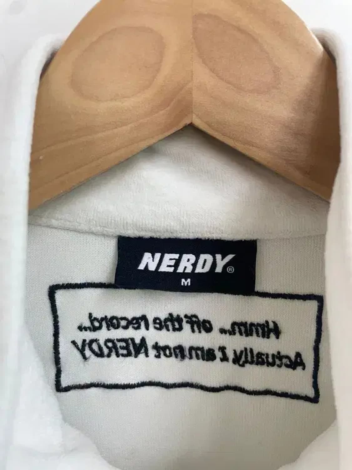 미디움 널디 NERDY 벨벳 트랙탑 집업 화이트 상품이미지7