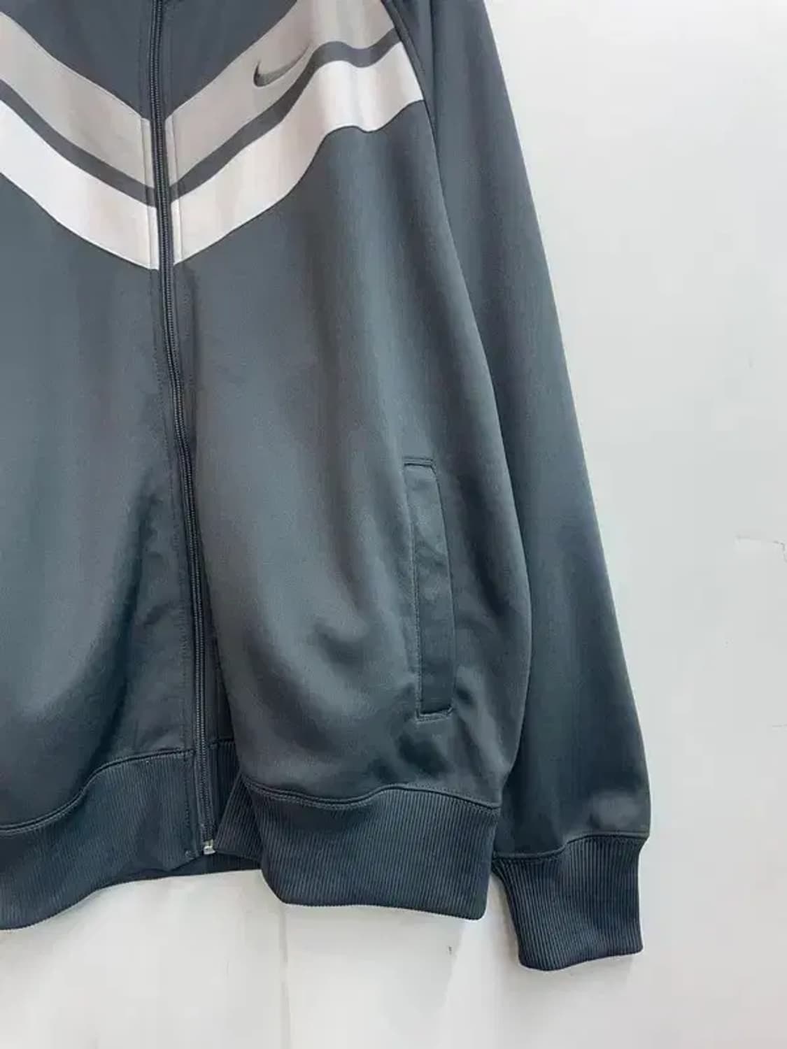 XL 나이키 남성용 라지 블랙 풀 집 트랙 재킷 그레이 상품이미지3