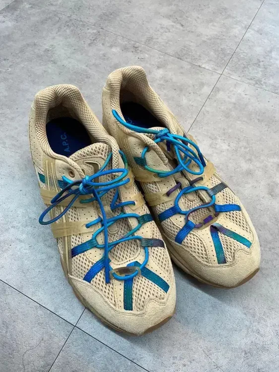 270 아식스 x 아페쎄 콜라보 젤소노마 15-50 스니커즈 상품이미지1