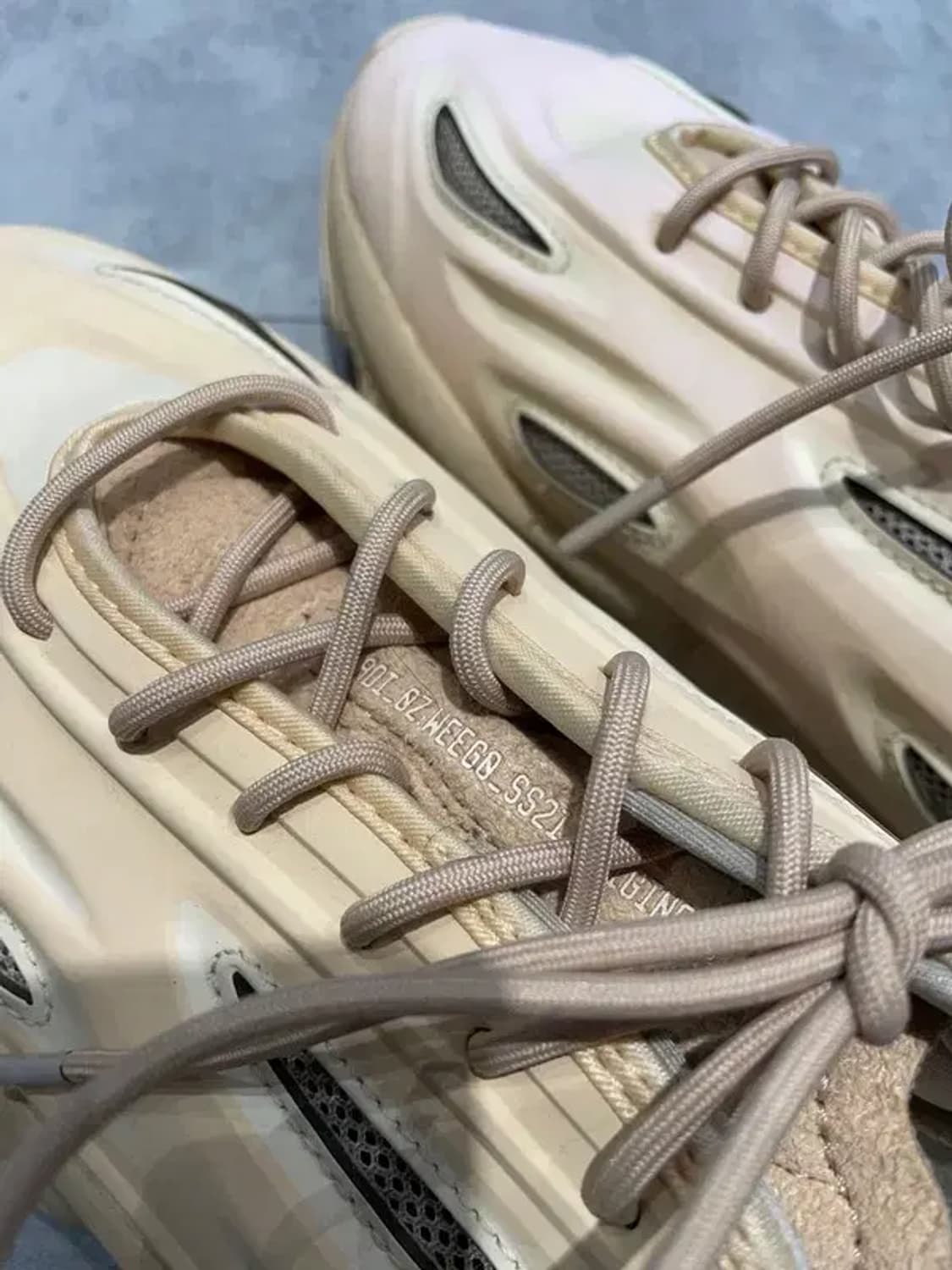 270 아디다스 오즈위고 셀록스 리넨 베이지 상품이미지5