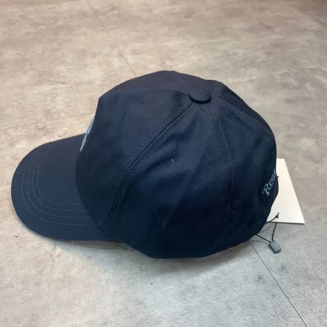 OS 새상품 레스트앤레크레이션 로고 코튼 볼캡 네이비 상품이미지5