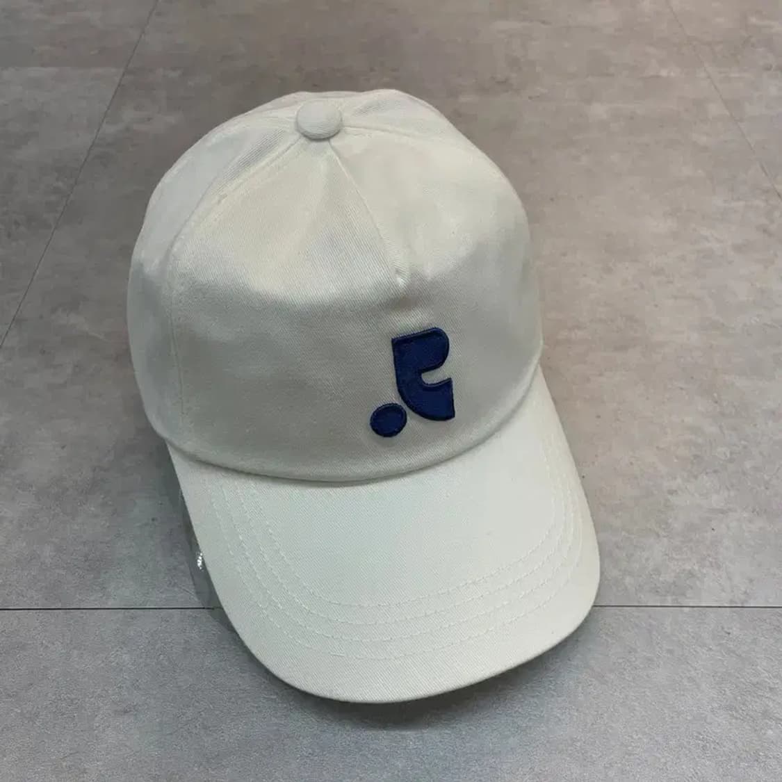 OS 새상품 레스트앤레크레이션 로고 코튼 볼캡 화이트 상품이미지2