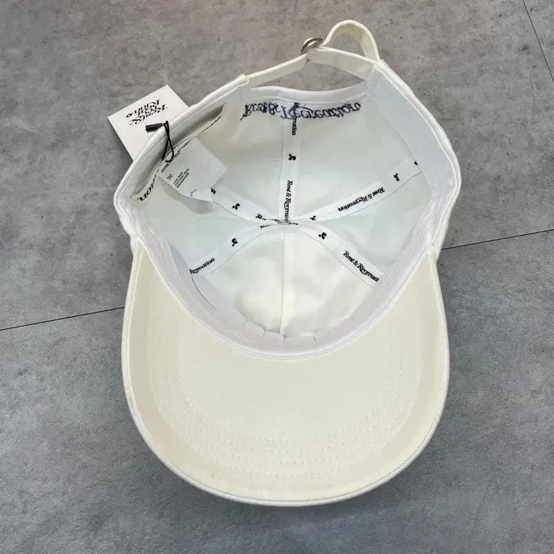 OS 새상품 레스트앤레크레이션 로고 코튼 볼캡 화이트 상품이미지6