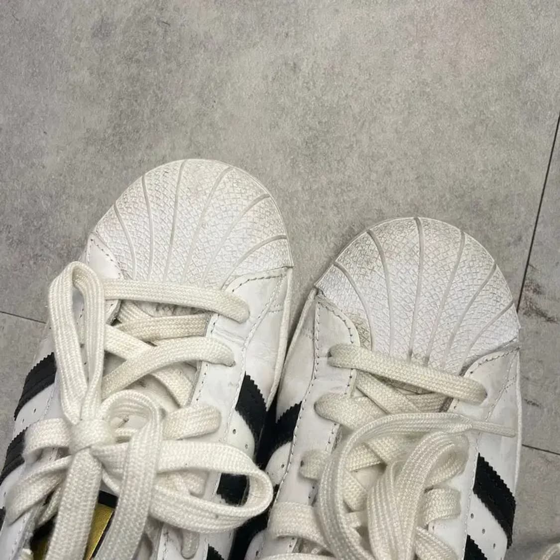 230 아디다스 슈퍼스타 스니커즈 화이트 상품이미지2