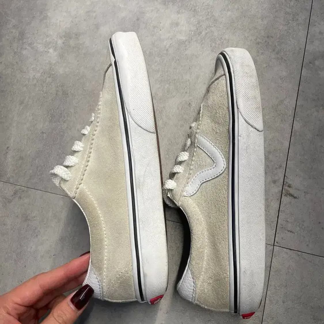 220 반스 스포츠 아이보리 스웨이드 스니커즈 상품이미지3