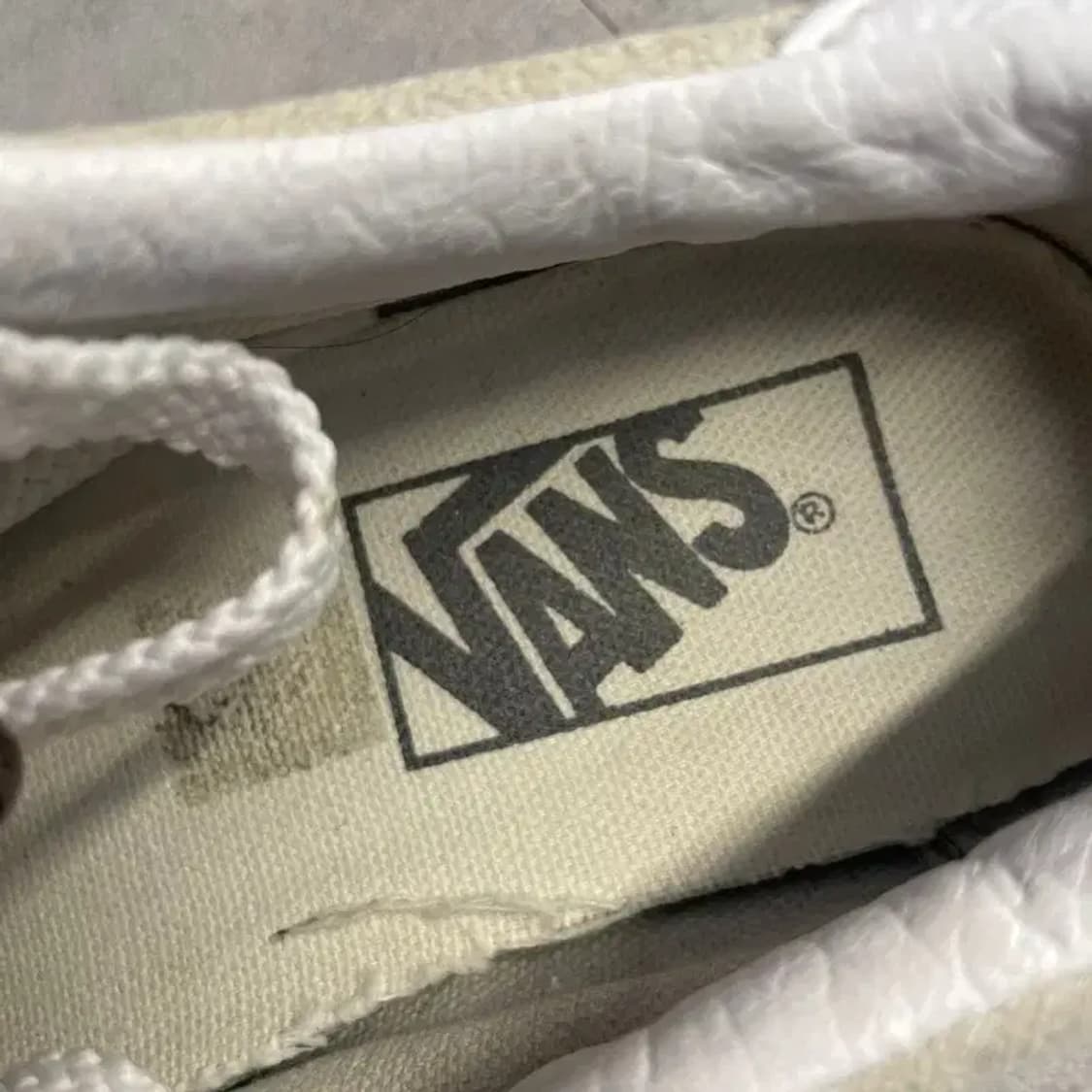 220 반스 스포츠 아이보리 스웨이드 스니커즈 상품이미지6