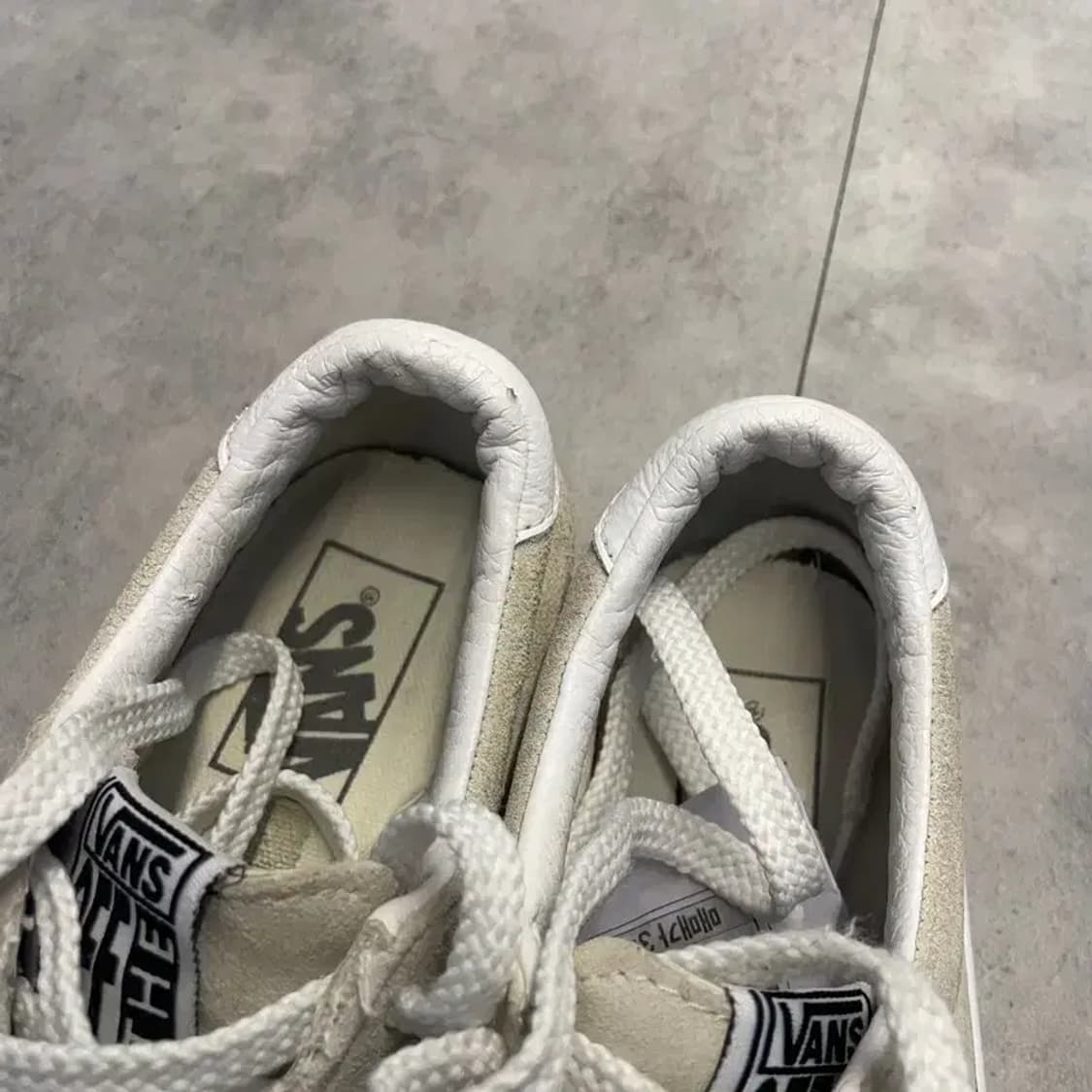 220 반스 스포츠 아이보리 스웨이드 스니커즈 상품이미지9