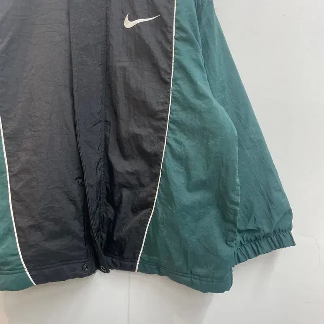 미디움 빈티지 나이키 올드스쿨 90s 배색 바람막이 재킷 그린 상품이미지3
