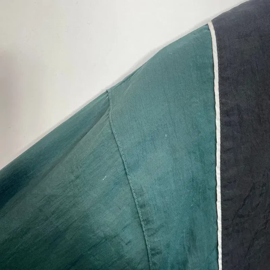 미디움 빈티지 나이키 올드스쿨 90s 배색 바람막이 재킷 그린 상품이미지6