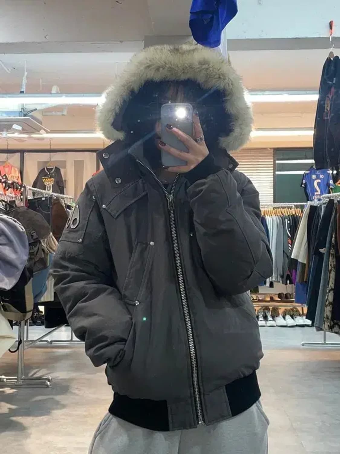 스몰 무스너클 발리스틱 봄버 패딩 점퍼 화이트 퍼 상품이미지1