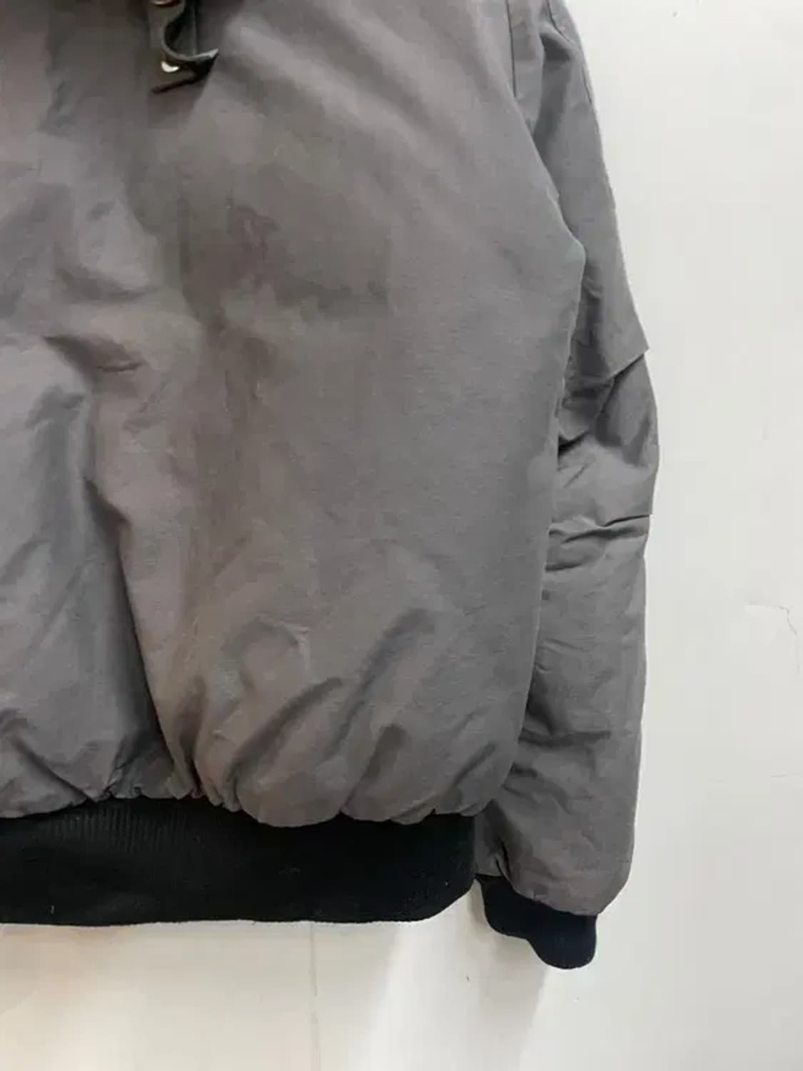 스몰 무스너클 발리스틱 봄버 패딩 점퍼 화이트 퍼 상품이미지10