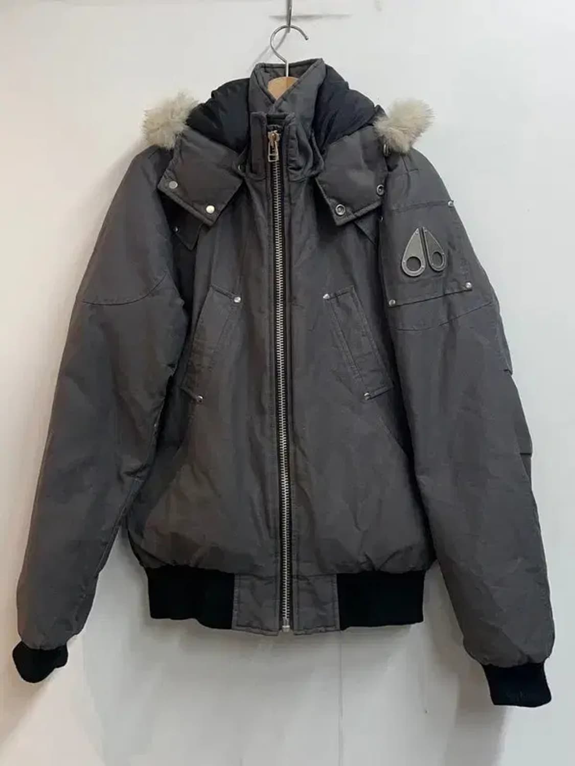 스몰 무스너클 발리스틱 봄버 패딩 점퍼 화이트 퍼 상품이미지2