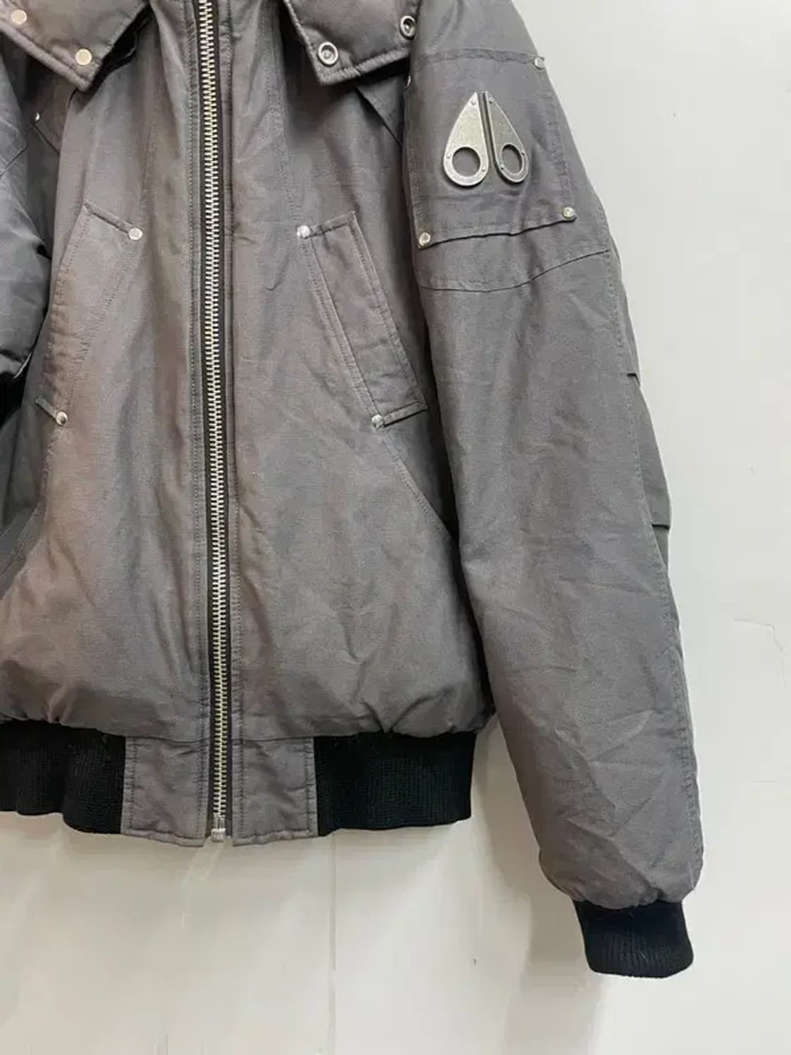 스몰 무스너클 발리스틱 봄버 패딩 점퍼 화이트 퍼 상품이미지3