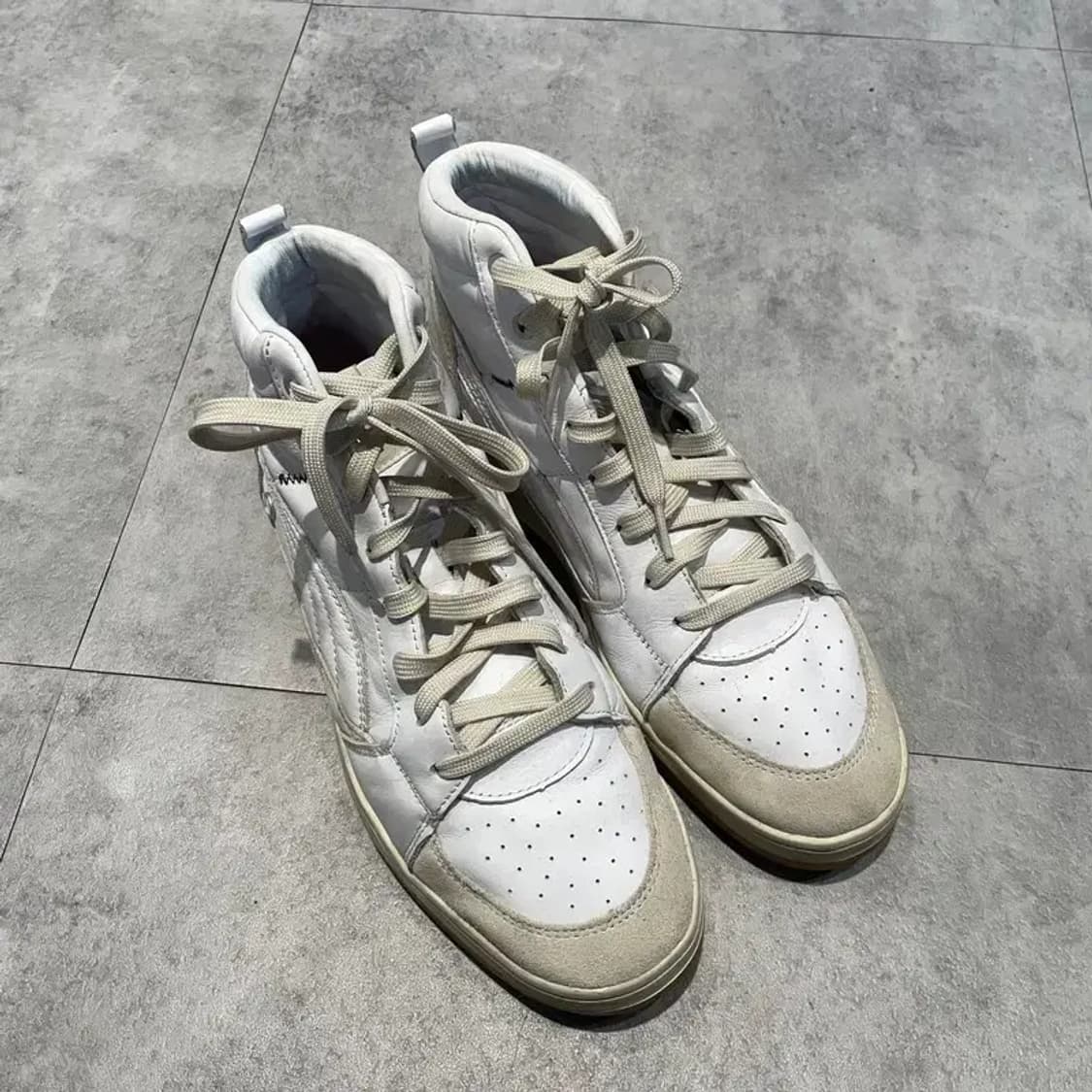 275 푸마 x 아미 슬립스트림 미드 화이트 프리스틴 주우재신발 상품이미지1