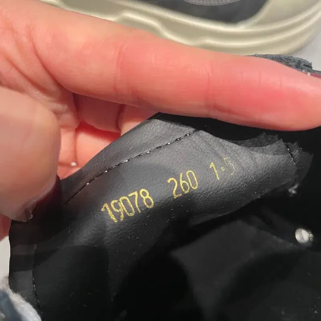 260 UENO 볼드 스니커즈 블랙 화이트 버뮤다팬츠 코디 상품이미지5