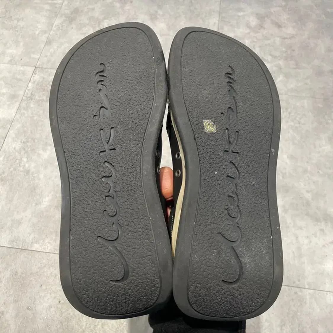 260 UENO 볼드 스니커즈 블랙 화이트 버뮤다팬츠 코디 상품이미지8