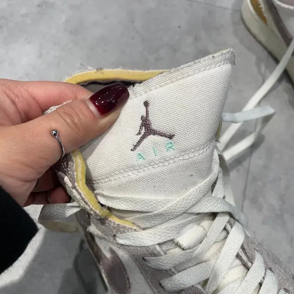 270 나이키 조던 1 미드 SE 크래프트 토프 헤이즈 상품이미지5