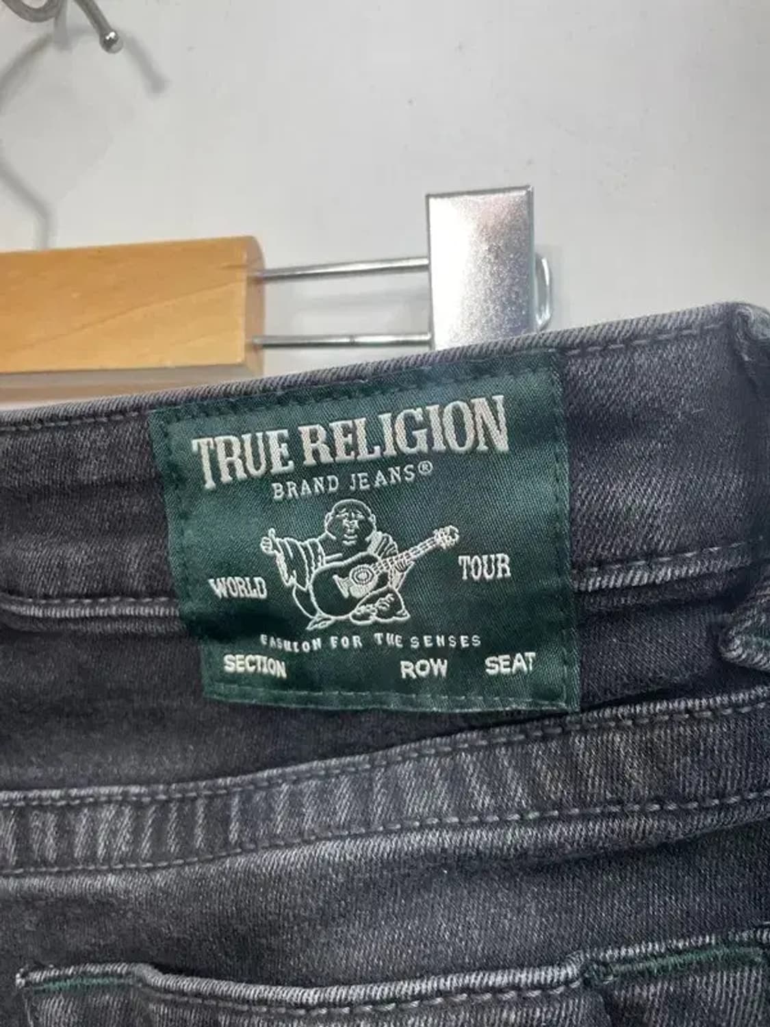 28 트루릴리전 올드스쿨 데님 부츠컷 팬츠 흑청 상품이미지10