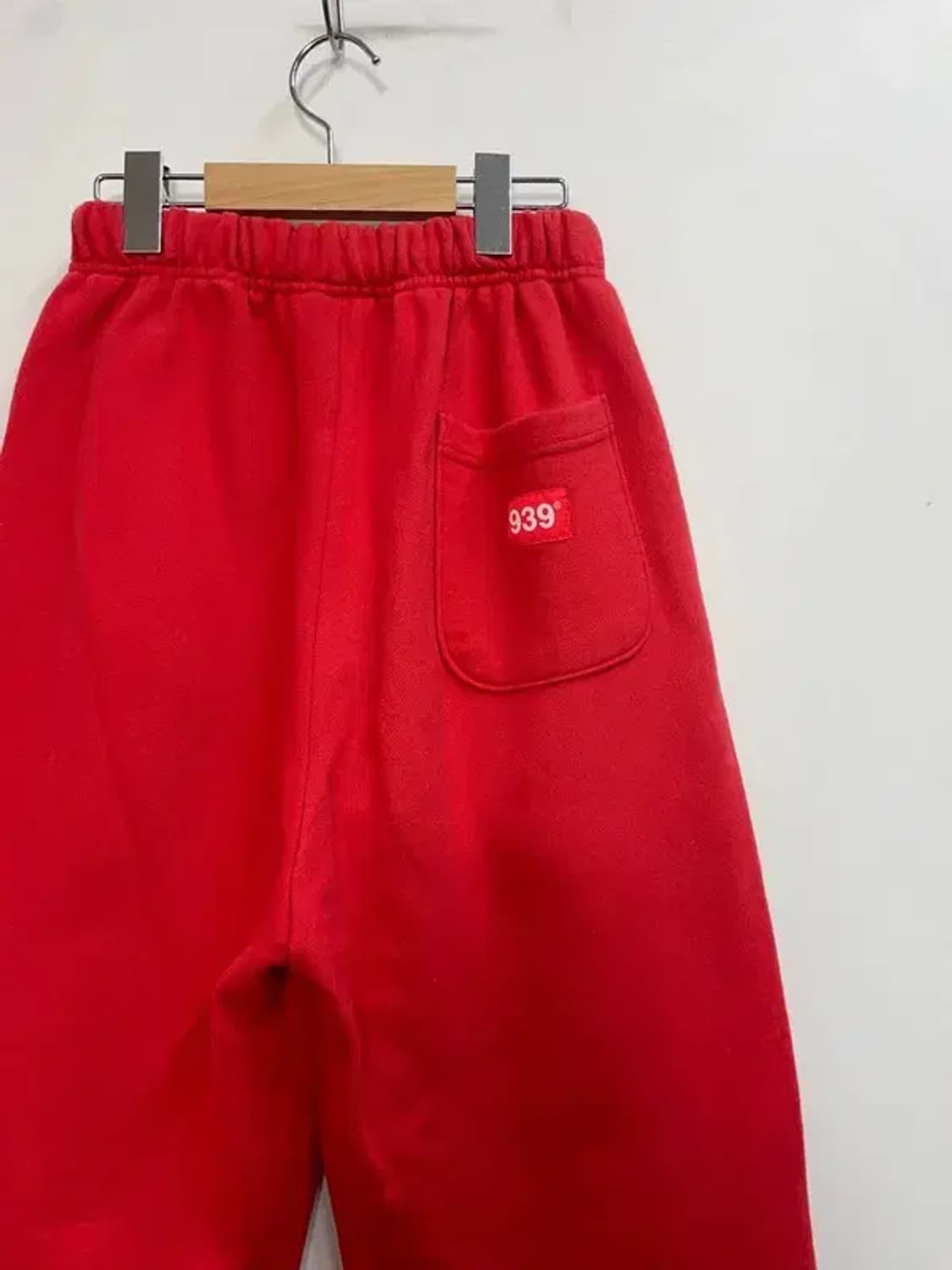 스몰 아카이브 볼드 939 조거 레드 트레이닝팬츠 상품이미지8