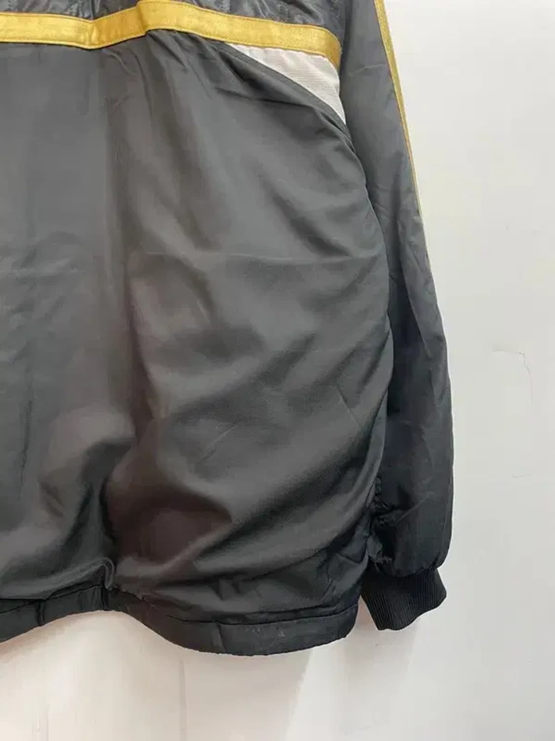 105 아디다스 올드스쿨 삼선 누빔 점퍼 블랙 상품이미지9