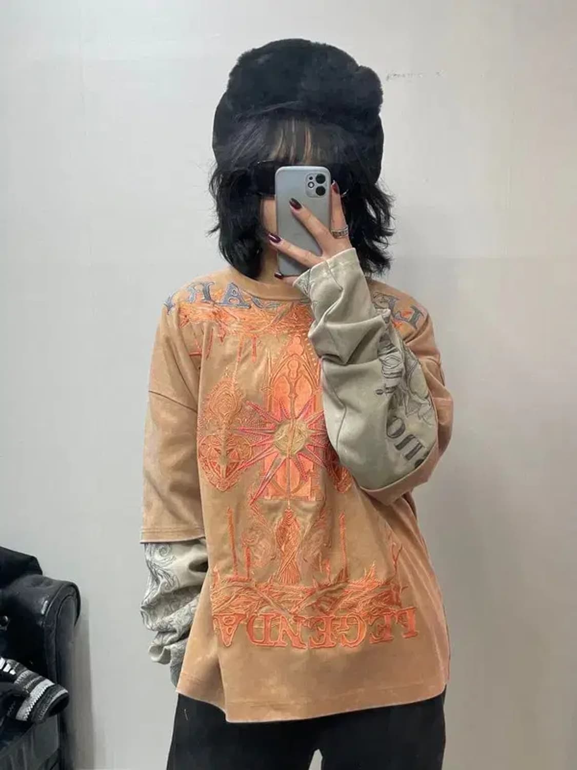 프리 스모크라이즈 피그먼트 롱슬리브 그래픽 자수 티셔츠 상품이미지1