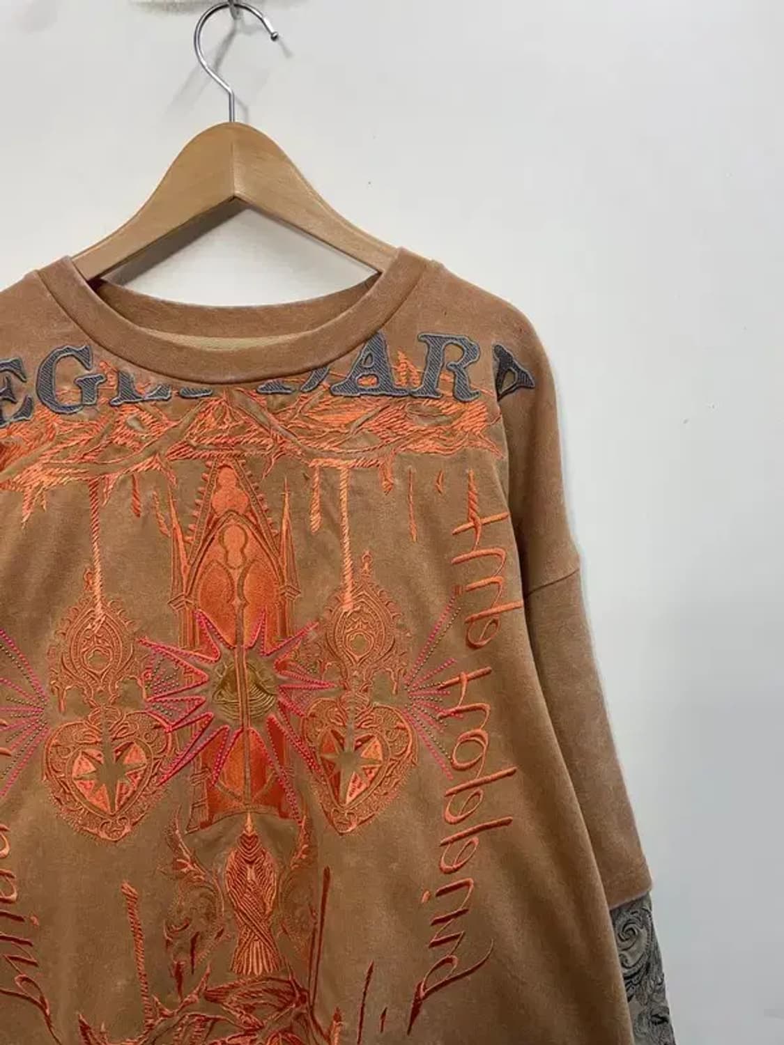 프리 스모크라이즈 피그먼트 롱슬리브 그래픽 자수 티셔츠 상품이미지4