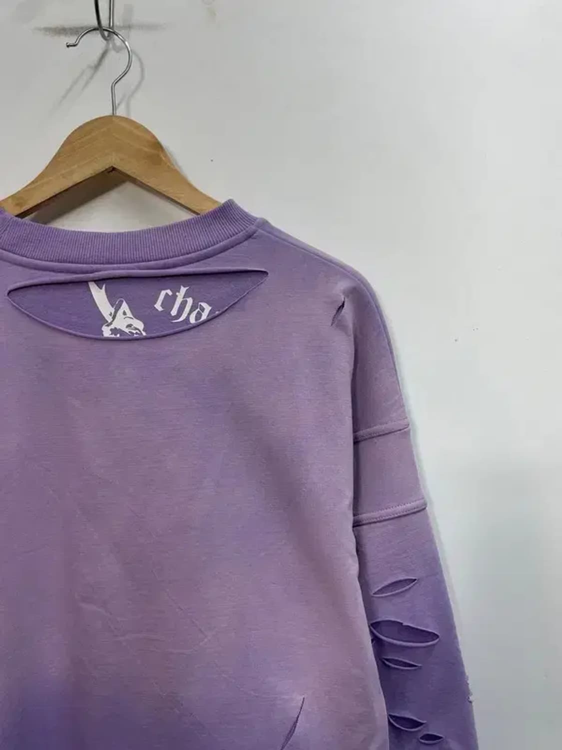 프리 스모크라이즈 새상품 데미지 맨투맨티셔츠 오버핏 상품이미지7