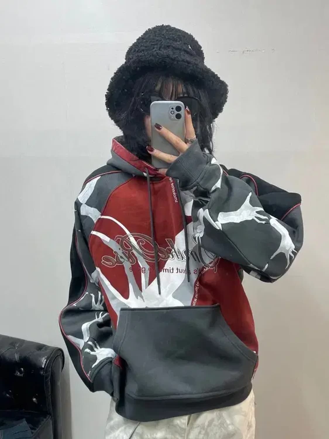 미디움 스모크라이즈 오버핏 워싱 자수 후드티셔츠 상품이미지1