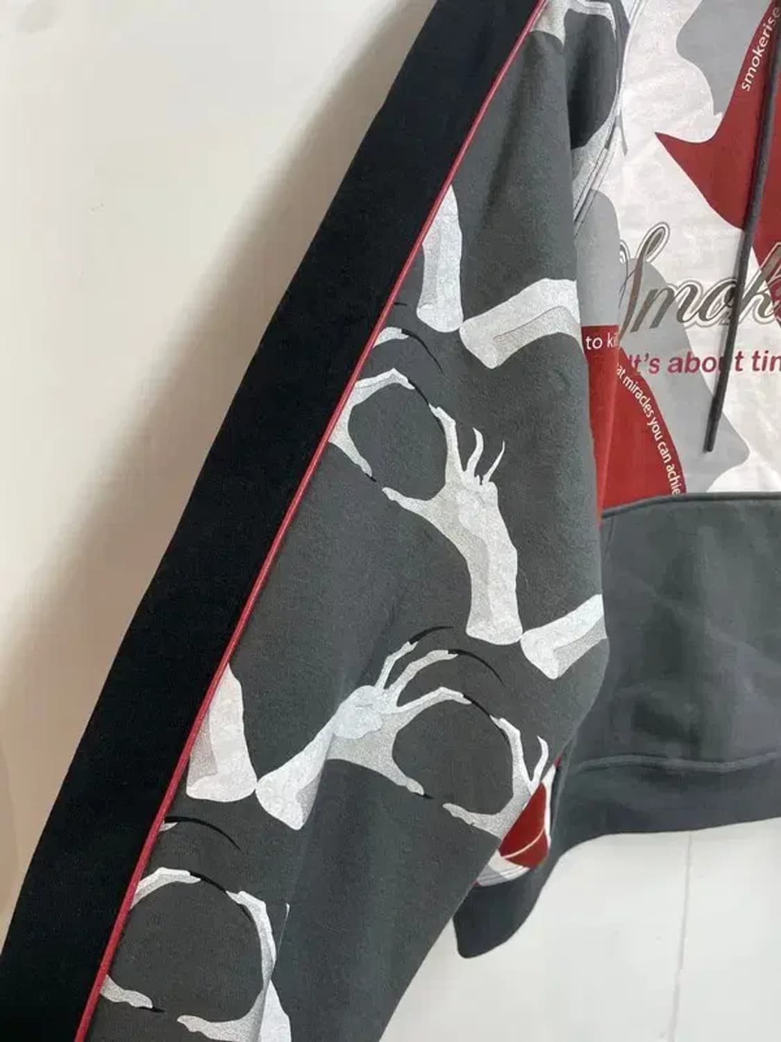 미디움 스모크라이즈 오버핏 워싱 자수 후드티셔츠 상품이미지6