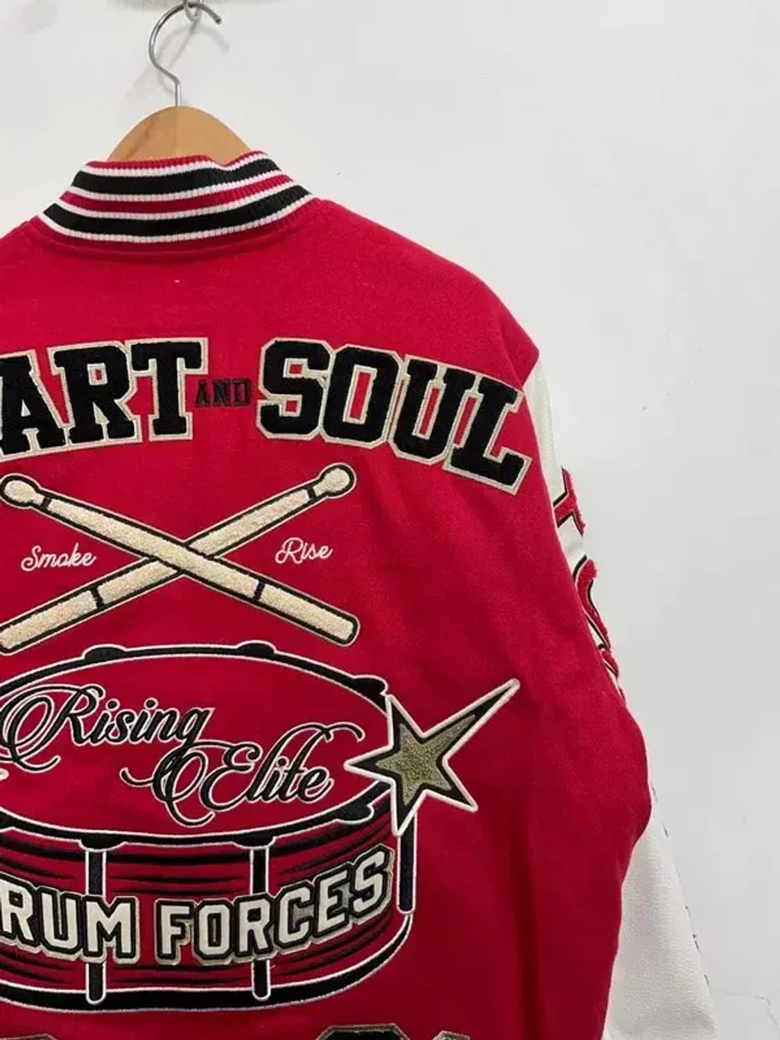 미디움 스모크라이즈 오버핏 레더 바시티 자켓 상품이미지9